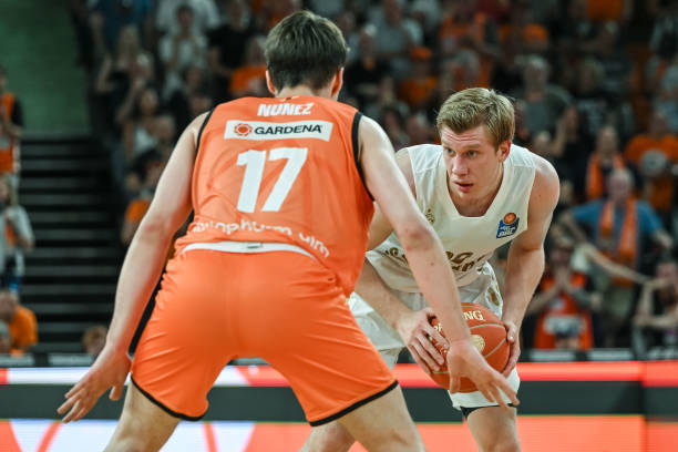 后续进攻奠 后续进攻奠